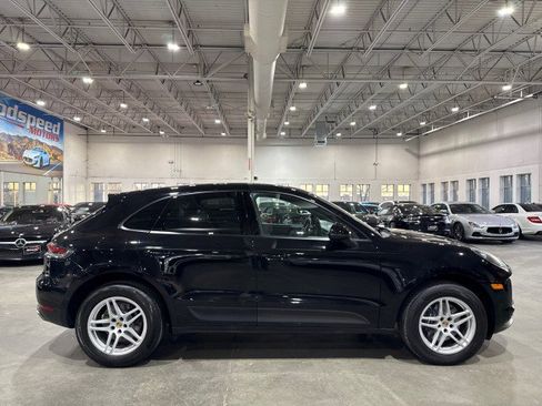 Used 2021 Porsche Macan image 34