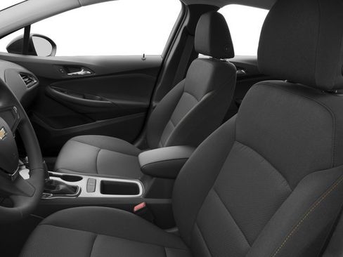 Used 2017 Chevrolet Cruze LS FWD image 12