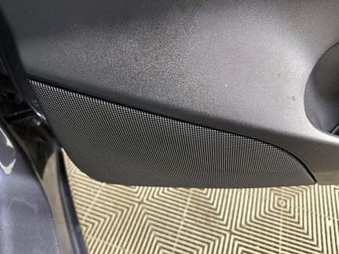 Used 2023 Tesla Model 3 Standard Range image 26