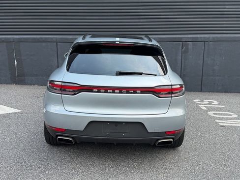 Certified 2021 Porsche Macan AWD/4WD image 9
