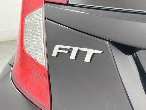 Used 2018 Honda Fit LX image 27