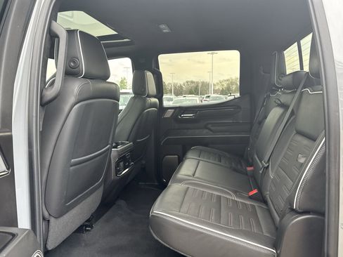 Used 2024 GMC Sierra 1500 AT4X image 24