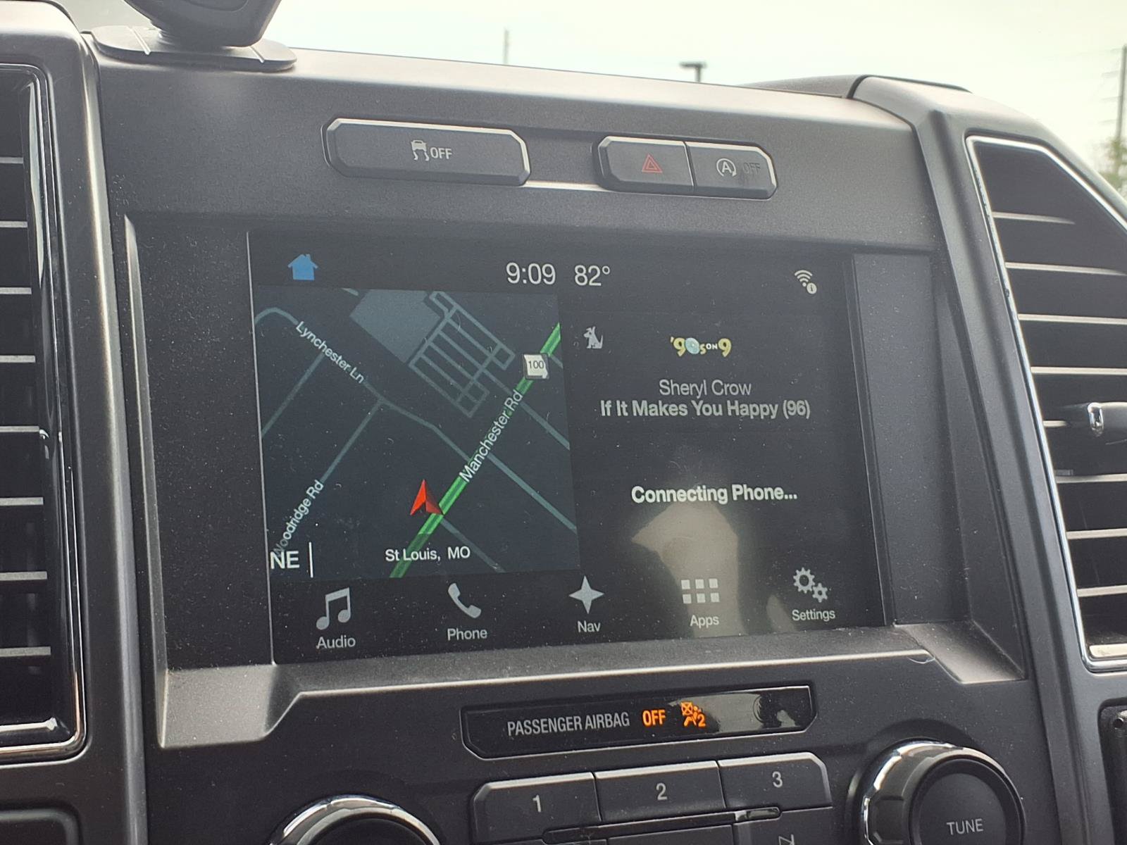 Used 2018 Ford F150 XLT w/ Equipment Group 302A Luxury AWD/4WD image 8