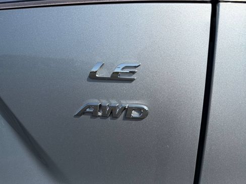 Used 2023 Toyota Corolla Cross LE AWD/4WD image 27