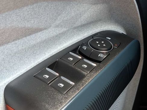Used 2023 Ford Maverick XLT FWD image 27