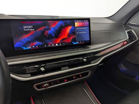 Used 2024 BMW X5 sDrive40i image 10