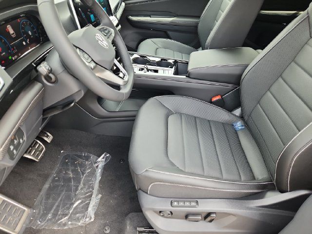 New 2026 Volkswagen Atlas Cross Sport SEL R-Line AWD/4WD image 7