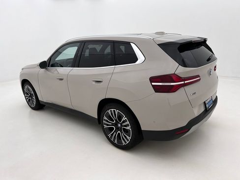 Certified 2025 BMW X3 xDrive30i w/ Convenience Package image 9