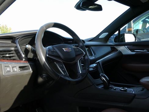 Used 2023 Cadillac XT5 Sportv w/ LPO, Floor Liner Package image 33