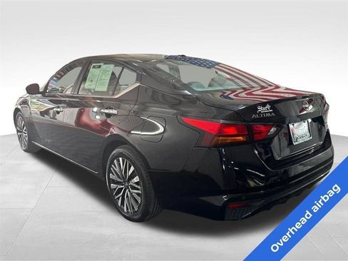Used 2024 Nissan Altima 2.5 SV FWD image 7