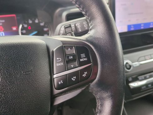 Used 2020 Ford Explorer XLT image 17