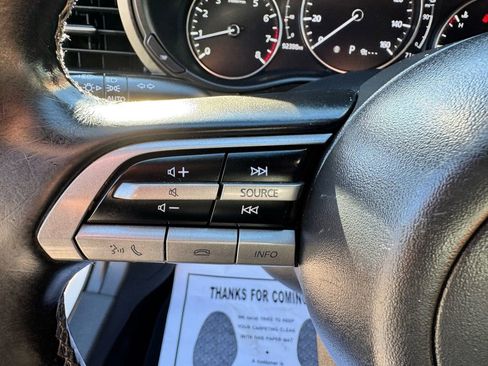 Used 2022 MAZDA MAZDA3 s image 17