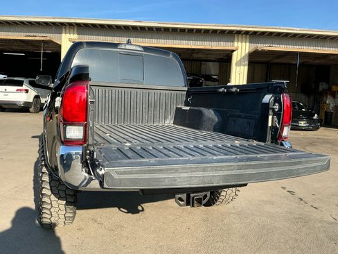 Used 2021 Toyota Tacoma SR5 image 23