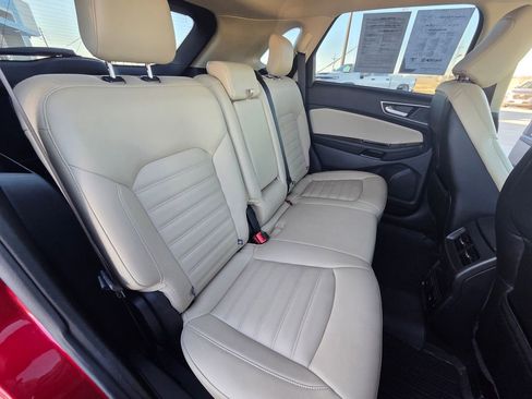 Used 2020 Ford Edge SEL w/ Convenience Package image 29