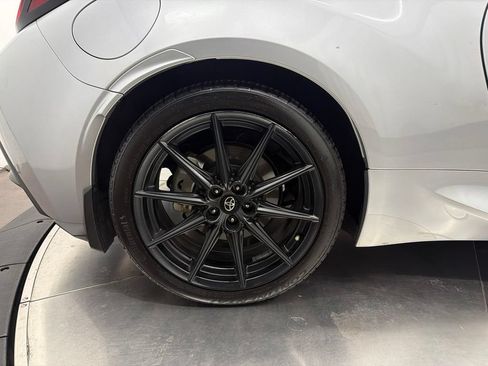 Used 2023 Toyota GR86 Premium RWD image 10