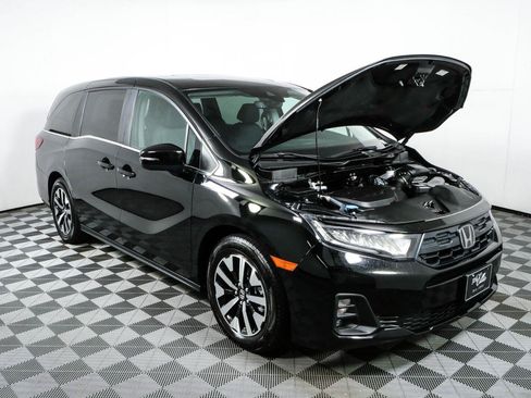 Used 2025 Honda Odyssey EX-L image 31