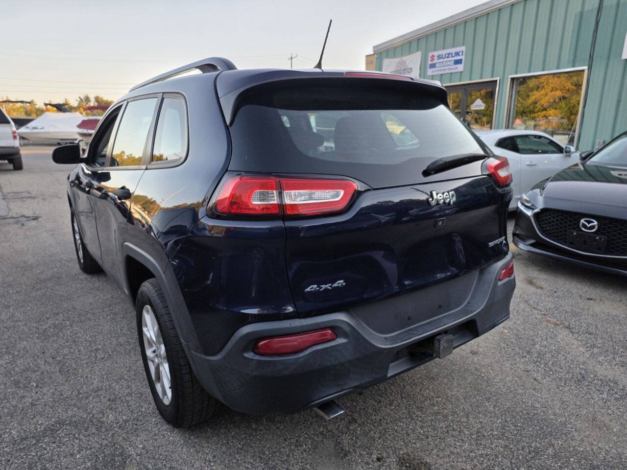 Used 2015 Jeep Cherokee Sport w/ Cold Weather Group AWD/4WD image 13