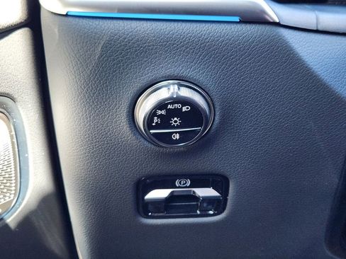 Certified 2025 Mercedes-Benz GLC 43 AMG 4MATIC Coupe image 21