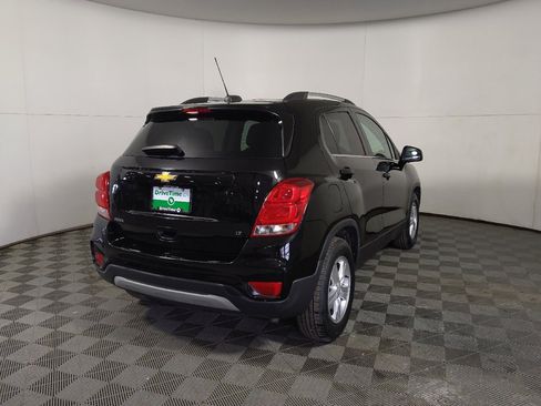 Used 2020 Chevrolet Trax LT w/ LT Convenience Package FWD image 7