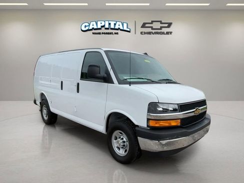 New 2025 Chevrolet Express 2500 Work Van w/ Driver Convenience Package image 7