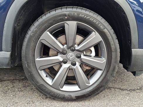 Certified 2024 Honda Pilot Sport image 8