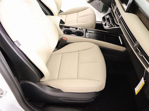 New 2026 Lincoln Corsair Grand Touring AWD/4WD image 13