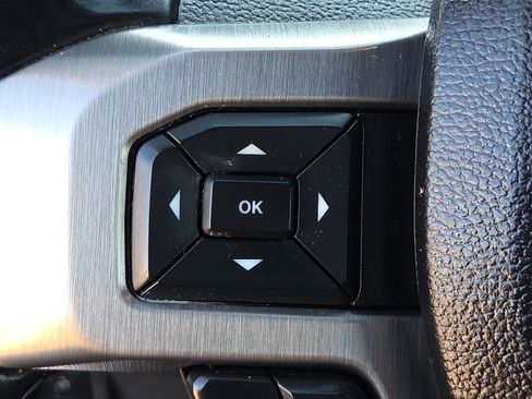 Used 2017 Ford F350 Platinum w/ FX4 Off-Road Package image 28