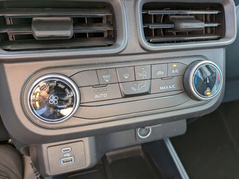 Used 2024 Ford Maverick XL FWD image 19