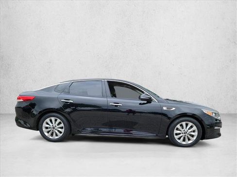 Used 2018 Kia Optima EX w/ Premium Package FWD image 4
