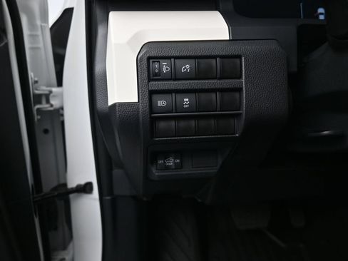 Used 2024 Toyota Tacoma TRD Off-Road AWD/4WD image 12
