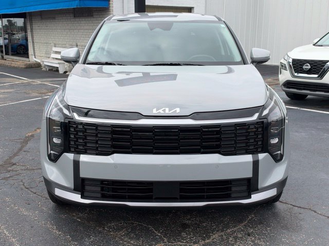 Used 2026 Kia Sportage EX FWD image 2