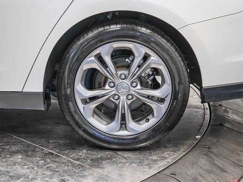 Used 2024 Honda Accord EX image 10