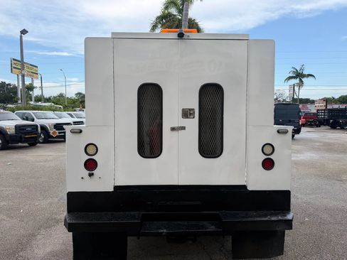 Used 2019 Ford F550 4x4 Regular Cab Super Duty image 4