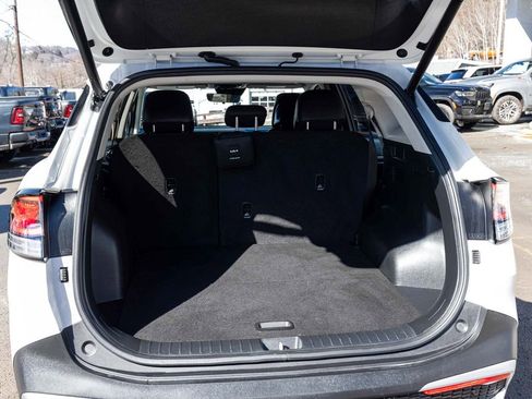 Used 2025 Kia Sportage EX w/ Premium Package image 34