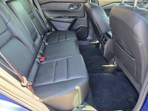 Certified 2023 Nissan Rogue SL w/ SL Premium Package FWD image 18