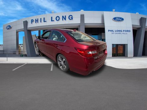 Used 2017 Subaru Legacy 2.5i Limited AWD/4WD image 3