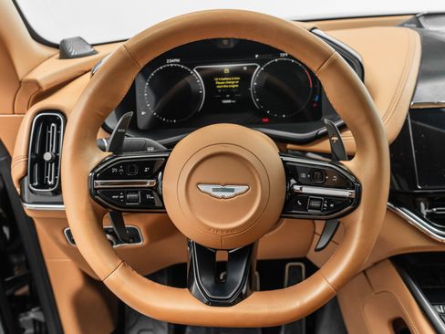 Used 2025 Aston Martin DBX 707 AWD/4WD image 15