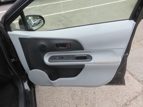 Used 2014 Toyota Prius C One FWD image 24