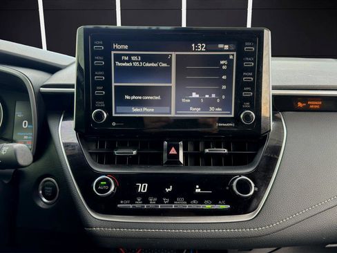 Used 2021 Toyota Corolla SE image 18