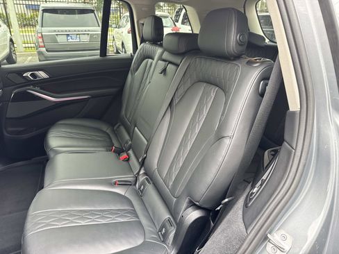 Used 2025 BMW X7 xDrive40i image 14