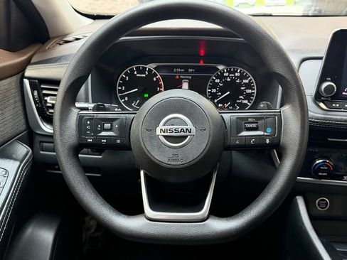 Used 2021 Nissan Rogue SV AWD/4WD image 14