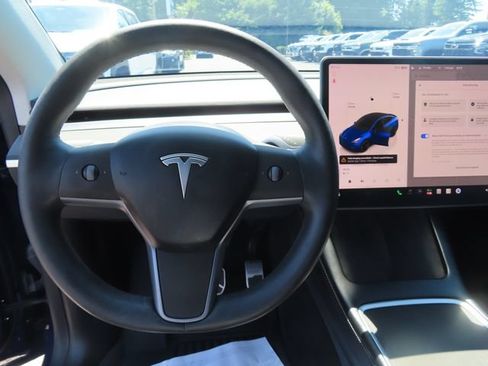 Used 2022 Tesla Model Y Performance AWD/4WD image 17