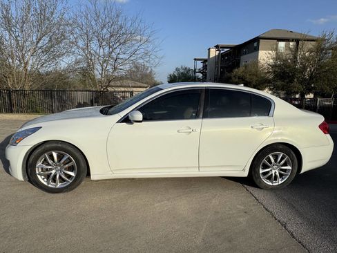 Used 2009 INFINITI G37 Journey w/ Premium Pkg image 4