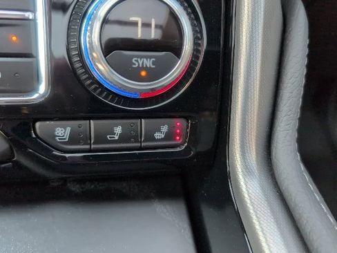 Used 2024 GMC Yukon Denali image 43