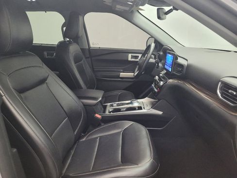 Used 2021 Ford Explorer Limited w/ Equipment Group 301A AWD/4WD image 21