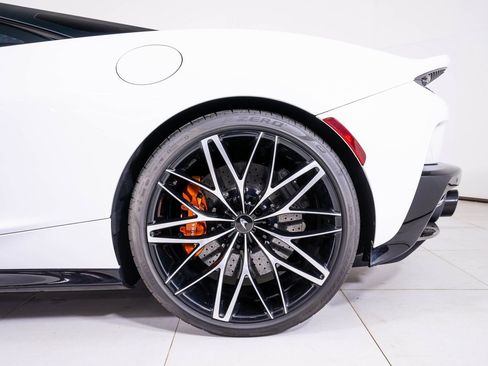 Used 2023 McLaren GT image 12