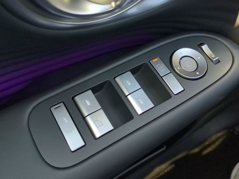 New 2026 Hyundai Ioniq 9 SEL image 10