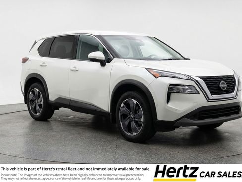 Used 2025 Nissan Rogue SV image 1