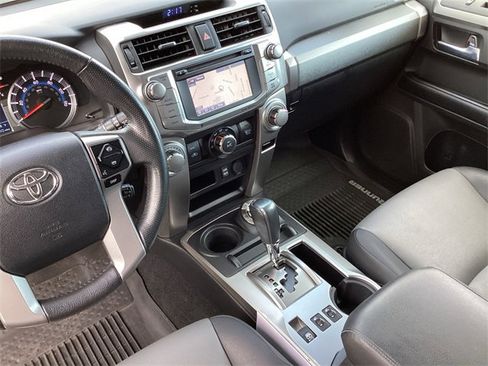 Used 2019 Toyota 4Runner SR5 Premium image 24