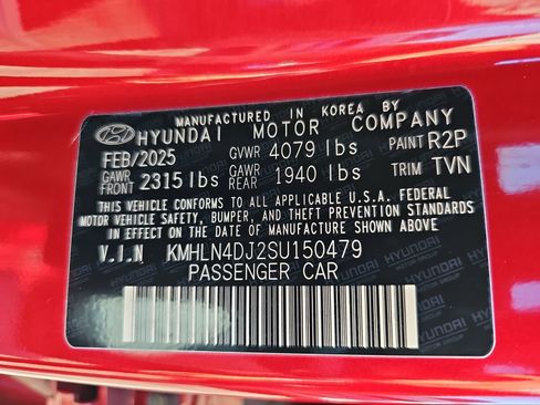 Certified 2025 Hyundai Elantra Limited image 42